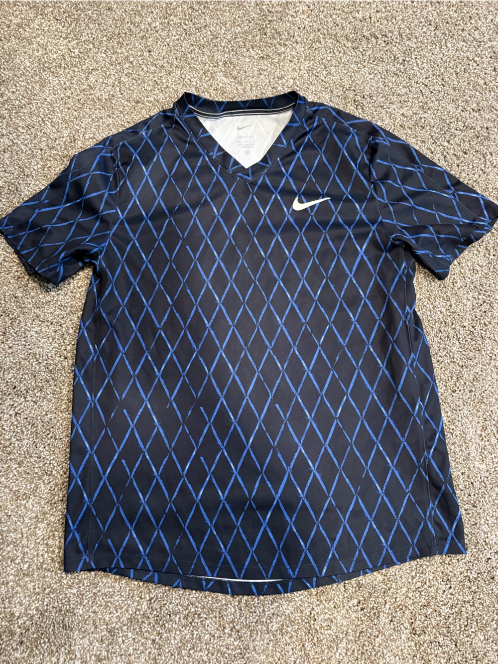 Nike Men’s Black & Blue Diamond-Pattern Performance V-Neck Tee